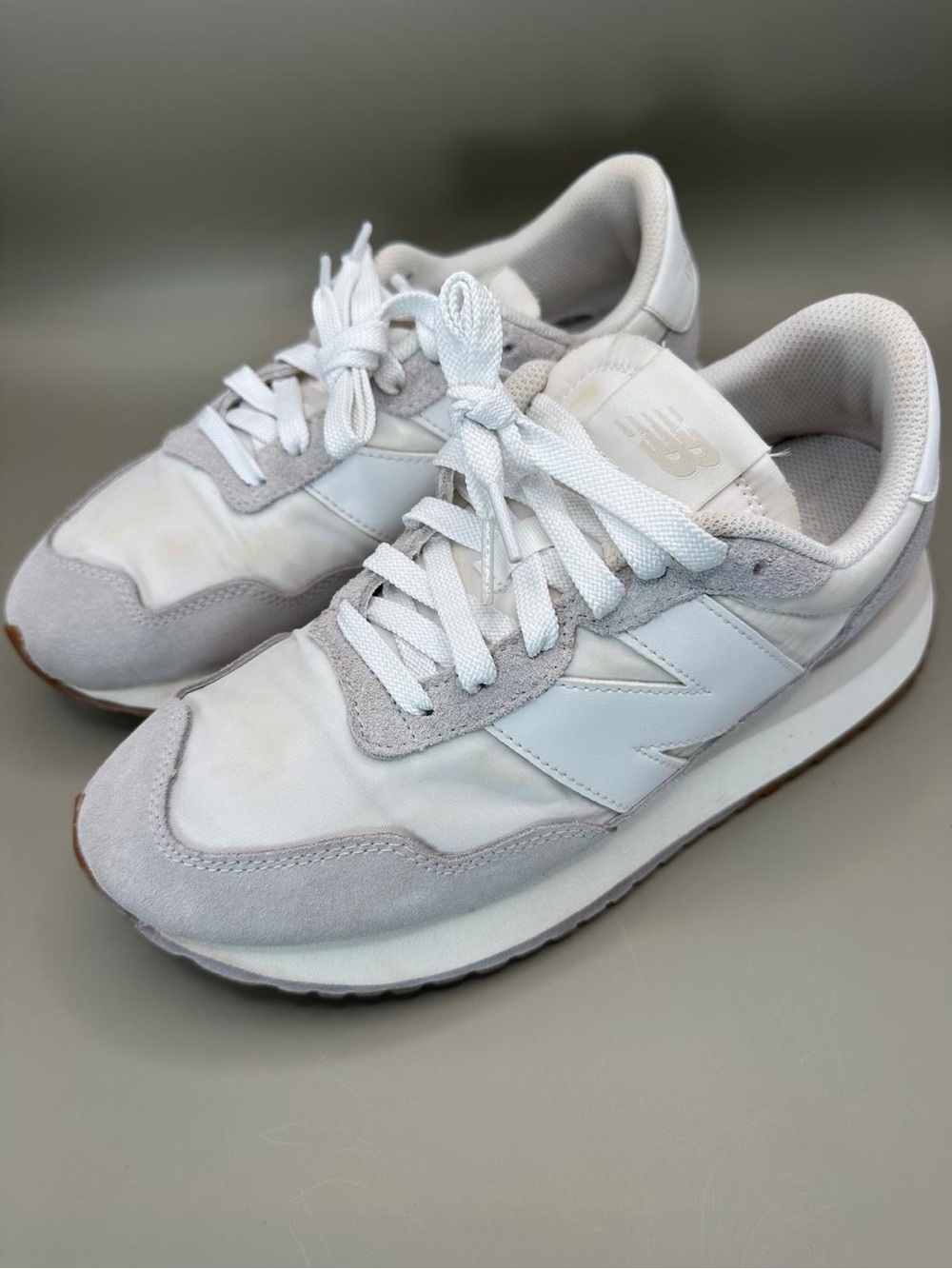 New Balance 237 Women’s Size 8  Running Shoes Sneakers Marblehead Gray Gum.